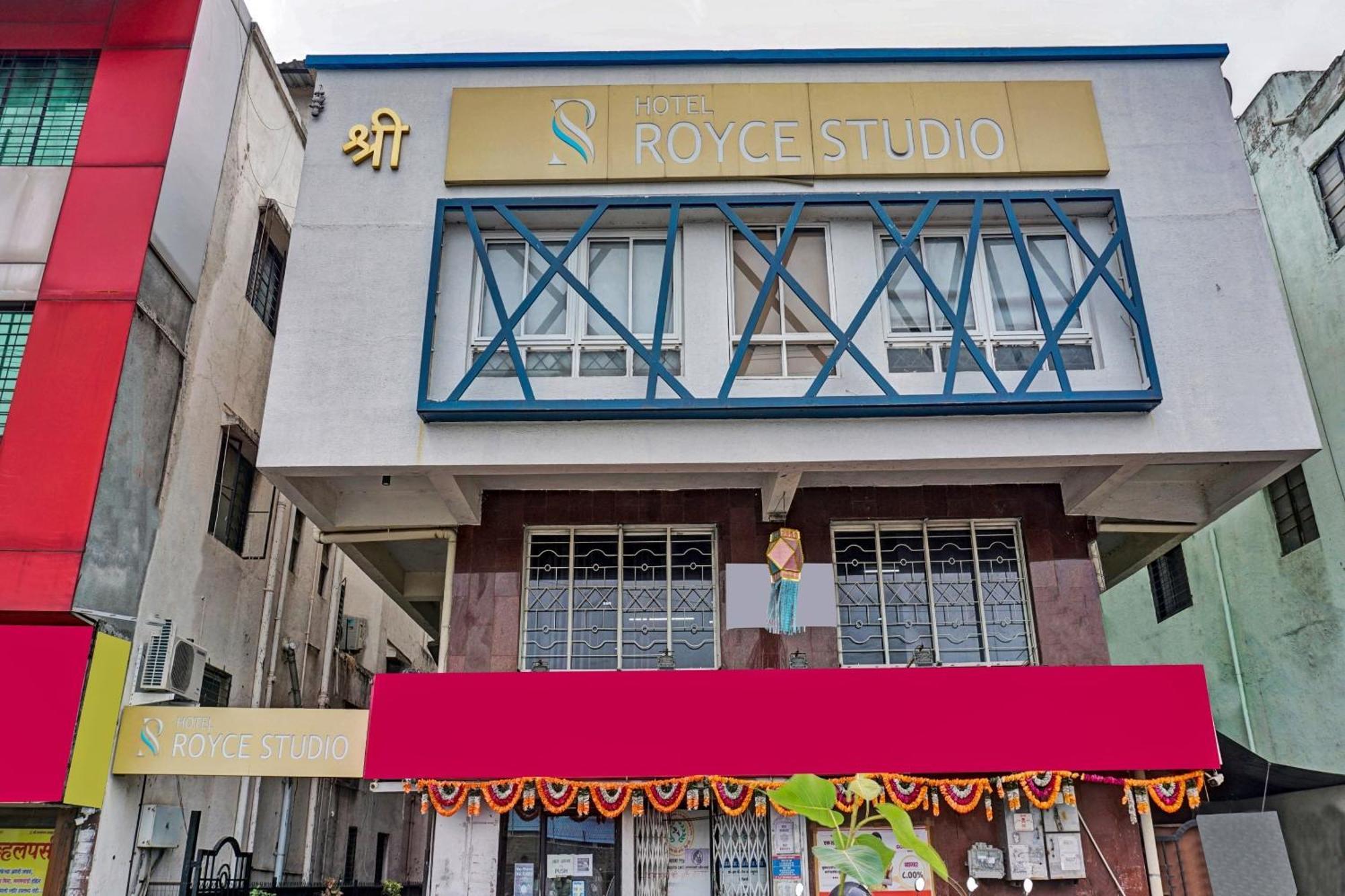 Collection O Royce Studios Near Pune Airport Exterior foto
